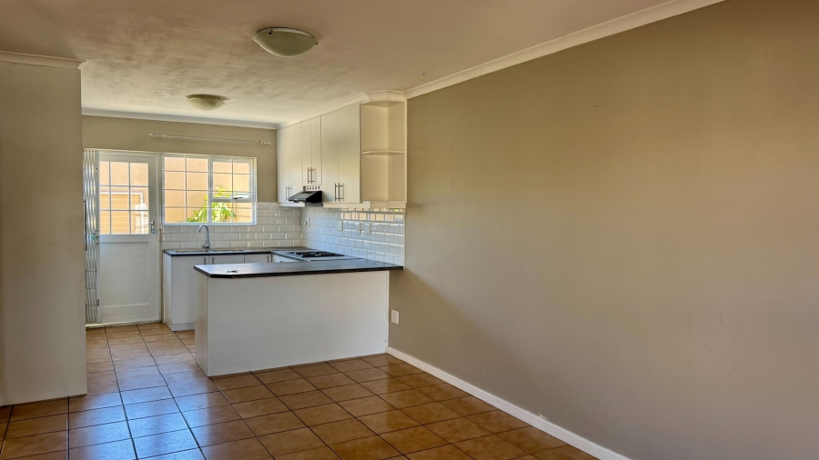 2 Bedroom Property for Sale in Guldenland Western Cape